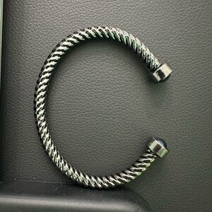 Elegant Black Silver Twisted Bracelet